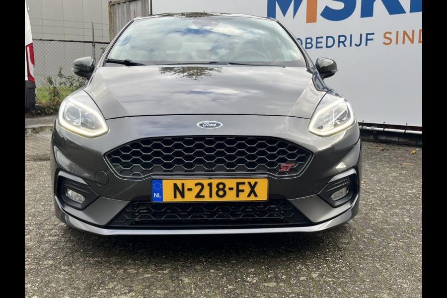 Ford Fiesta 1.5 EcoB. ST *dealeronderhouden* Ford Fiesta 1.5 EcoB. ST *dealeronderhouden*