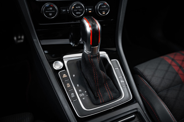 Volkswagen Golf 7.5 2.0 TSI GTI TCR - Panorama | Akrapovic l Dynaudio | ACC | Camera Volkswagen Golf 7.5 2.0 TSI GTI TCR - Panorama | Akrapovic l Dynaudio | ACC | Camera