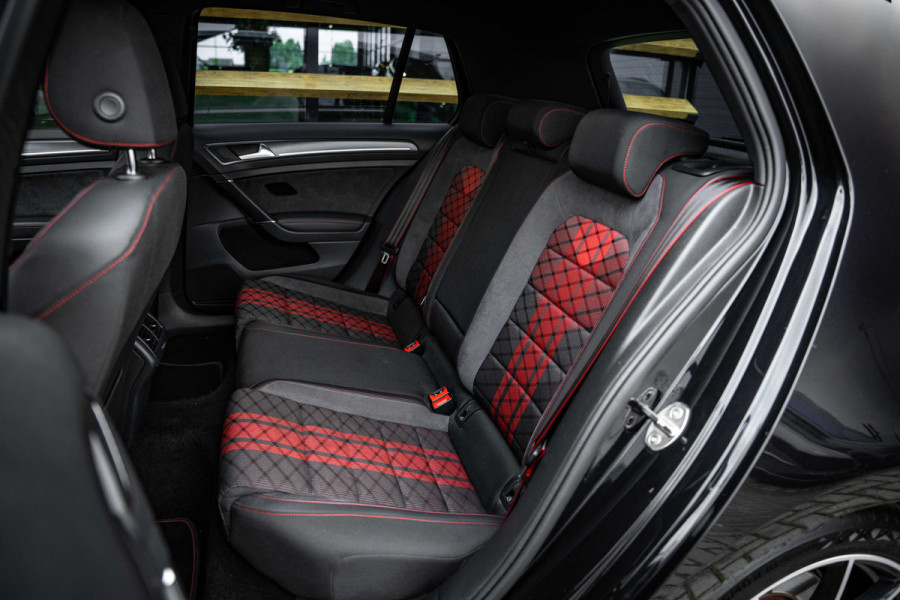 Volkswagen Golf 7.5 2.0 TSI GTI TCR - Panorama | Akrapovic l Dynaudio | ACC | Camera Volkswagen Golf 7.5 2.0 TSI GTI TCR - Panorama | Akrapovic l Dynaudio | ACC | Camera