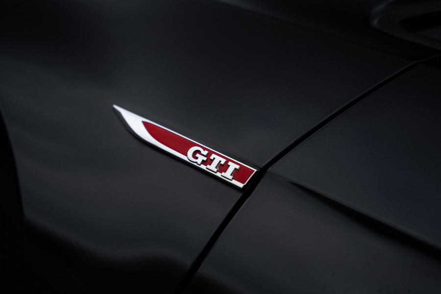 Volkswagen Golf 7.5 2.0 TSI GTI TCR - Panorama | Akrapovic l Dynaudio | ACC | Camera Volkswagen Golf 7.5 2.0 TSI GTI TCR - Panorama | Akrapovic l Dynaudio | ACC | Camera