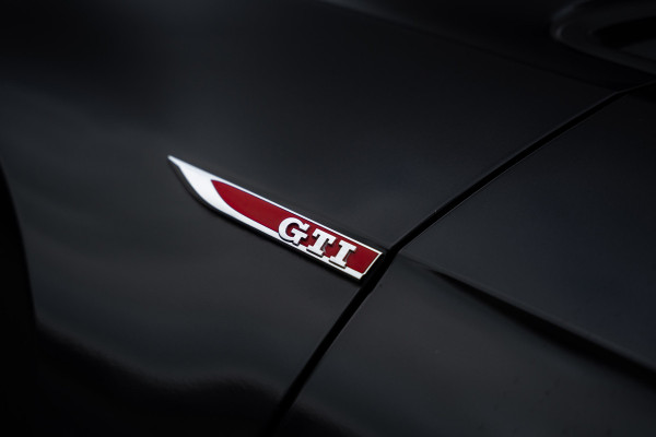 Volkswagen Golf 7.5 2.0 TSI GTI TCR - Panorama | Akrapovic l Dynaudio | ACC | Camera Volkswagen Golf 7.5 2.0 TSI GTI TCR - Panorama | Akrapovic l Dynaudio | ACC | Camera