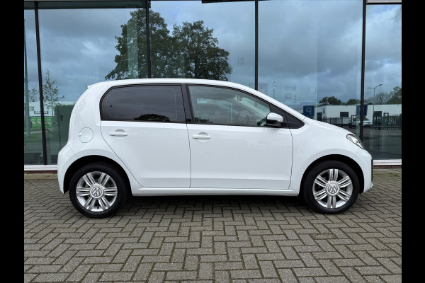 Volkswagen up! 1.0 BMT high up! - Parkeerhulp - Winterpakket - Camera - Org.NL Volkswagen up! 1.0 BMT high up! - Parkeerhulp - Winterpakket - Camera - Org.NL
