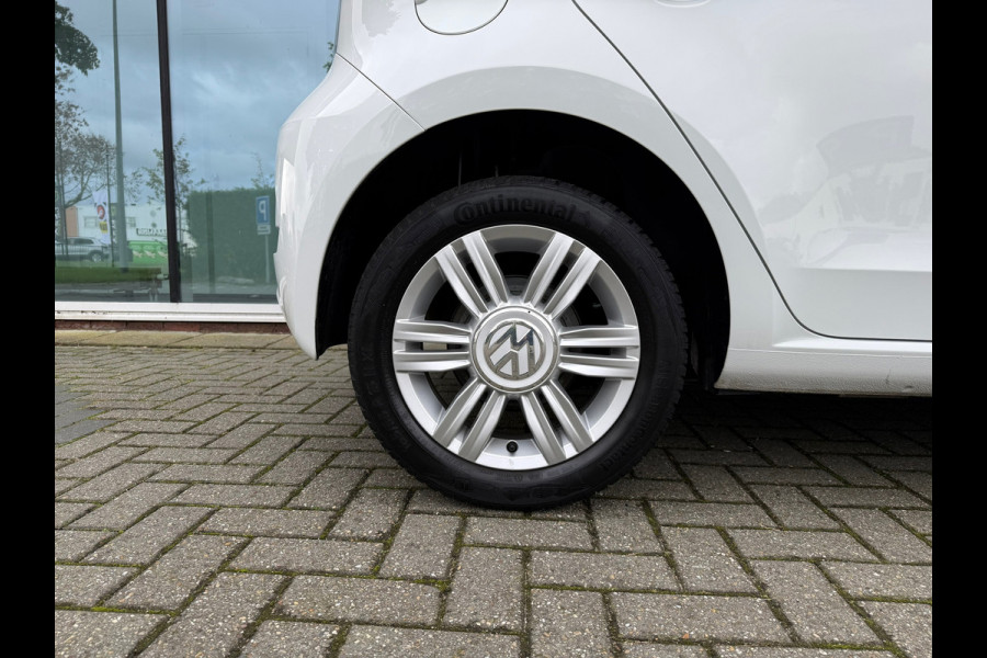 Volkswagen up! 1.0 BMT high up! - Parkeerhulp - Winterpakket - Camera - Org.NL Volkswagen up! 1.0 BMT high up! - Parkeerhulp - Winterpakket - Camera - Org.NL