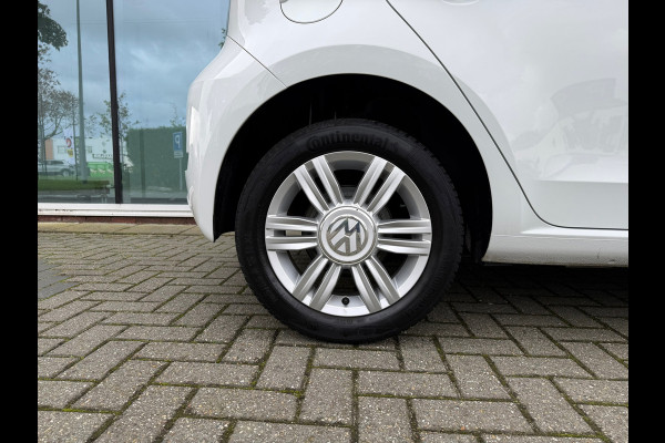 Volkswagen up! 1.0 BMT high up! - Parkeerhulp - Winterpakket - Camera - Org.NL Volkswagen up! 1.0 BMT high up! - Parkeerhulp - Winterpakket - Camera - Org.NL