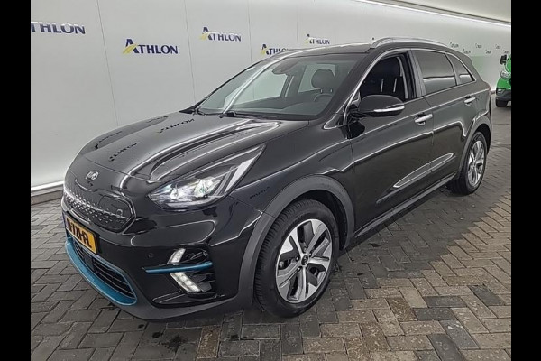 Kia e-Niro ExecutiveLine 64 kWh | Navi | Camera | Leder | Panorama Kia e-Niro ExecutiveLine 64 kWh | Navi | Camera | Leder | Panorama