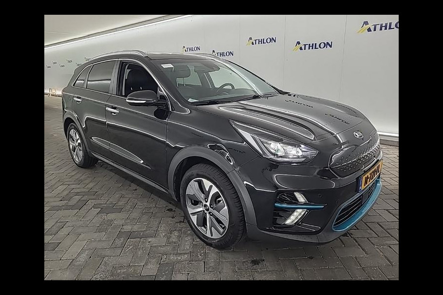Kia e-Niro ExecutiveLine 64 kWh | Navi | Camera | Leder | Panorama Kia e-Niro ExecutiveLine 64 kWh | Navi | Camera | Leder | Panorama