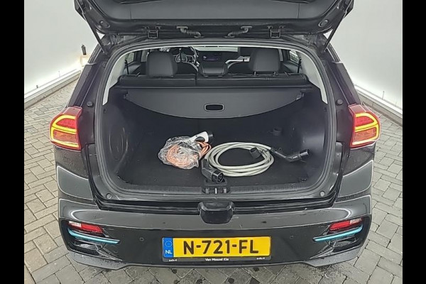 Kia e-Niro ExecutiveLine 64 kWh | Navi | Camera | Leder | Panorama Kia e-Niro ExecutiveLine 64 kWh | Navi | Camera | Leder | Panorama