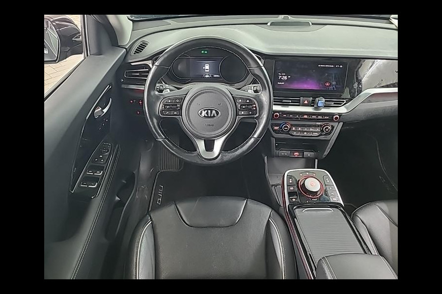 Kia e-Niro ExecutiveLine 64 kWh | Navi | Camera | Leder | Panorama Kia e-Niro ExecutiveLine 64 kWh | Navi | Camera | Leder | Panorama