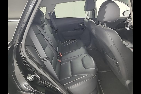 Kia e-Niro ExecutiveLine 64 kWh | Navi | Camera | Leder | Panorama Kia e-Niro ExecutiveLine 64 kWh | Navi | Camera | Leder | Panorama