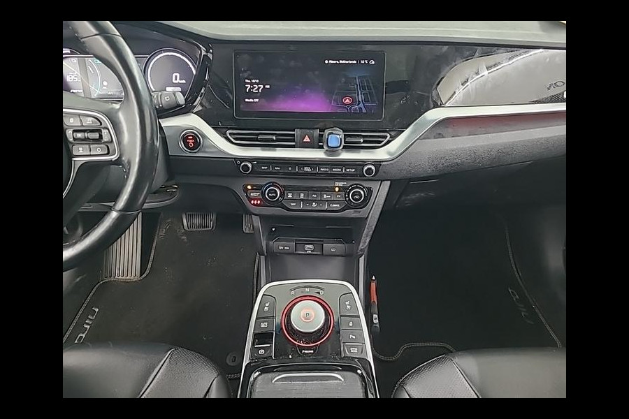 Kia e-Niro ExecutiveLine 64 kWh | Navi | Camera | Leder | Panorama Kia e-Niro ExecutiveLine 64 kWh | Navi | Camera | Leder | Panorama