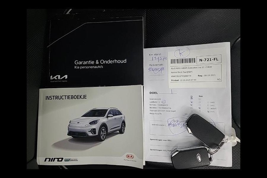 Kia e-Niro ExecutiveLine 64 kWh | Navi | Camera | Leder | Panorama Kia e-Niro ExecutiveLine 64 kWh | Navi | Camera | Leder | Panorama