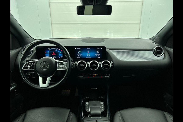 Mercedes-Benz GLA 200 Black Line 163PK CAMERA | NAVI | STOF-LEDER Mercedes-Benz GLA 200 Black Line 163PK CAMERA | NAVI | STOF-LEDER