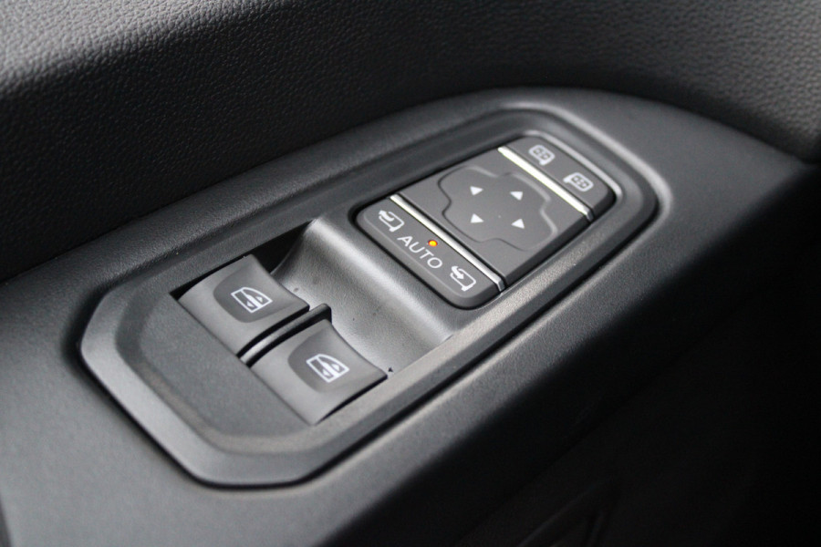 Renault Trafic 2.0 Blue dCi 130pk T29 L2H1 Advance Dubbele Cabine - Carplay - Android - 2x Schuifdeur - Passagiersstoel - Camera - LED - Rijkla Renault Trafic 2.0 Blue dCi 130pk T29 L2H1 Advance Dubbele Cabine - Carplay - Android - 2x Schuifdeur - Passagiersstoel - Camera - LED - Rijkla