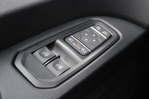 Renault Trafic 2.0 Blue dCi 130pk T29 L2H1 Advance Dubbele Cabine - Carplay - Android - 2x Schuifdeur - Passagiersstoel - Camera - LED - Rijkla Renault Trafic 2.0 Blue dCi 130pk T29 L2H1 Advance Dubbele Cabine - Carplay - Android - 2x Schuifdeur - Passagiersstoel - Camera - LED - Rijkla