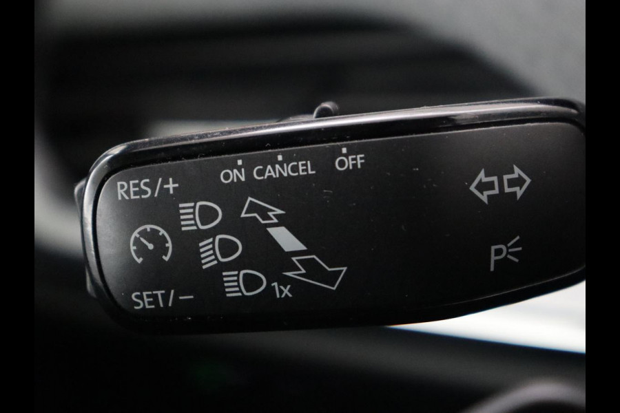 Škoda ENYAQ iV 80 | Matrix LED | Carplay | Camera | Navigatie | Sfeerverlichting | Half leder | Stuurverwarming | Cruise control | Parkeerhulp Škoda ENYAQ iV 80 | Matrix LED | Carplay | Camera | Navigatie | Sfeerverlichting | Half leder | Stuurverwarming | Cruise control | Parkeerhulp