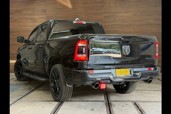 Dodge Ram 1500 5.7 V8 4x4 Crew Cab Sport | Full BLACK | Camera | ALPINE | Soft Cover | Apple Carplay | Cruise | Dodge Ram 1500 5.7 V8 4x4 Crew Cab Sport | Full BLACK | Camera | ALPINE | Soft Cover | Apple Carplay | Cruise |