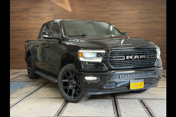 Dodge Ram 1500 5.7 V8 4x4 Crew Cab Sport | Full BLACK | Camera | ALPINE | Soft Cover | Apple Carplay | Cruise | Dodge Ram 1500 5.7 V8 4x4 Crew Cab Sport | Full BLACK | Camera | ALPINE | Soft Cover | Apple Carplay | Cruise |