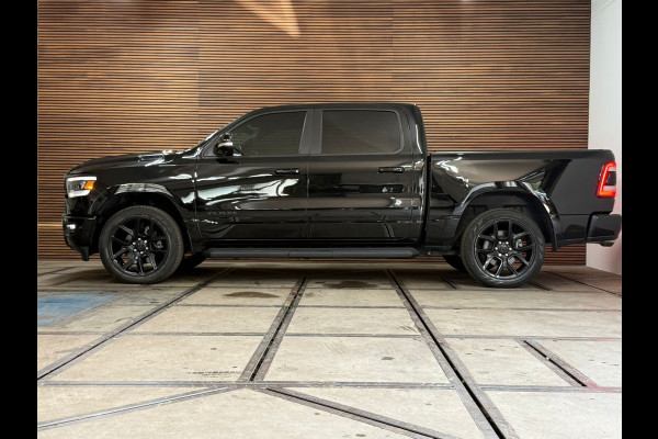 Dodge Ram 1500 5.7 V8 4x4 Crew Cab Sport | Full BLACK | Camera | ALPINE | Soft Cover | Apple Carplay | Cruise | Dodge Ram 1500 5.7 V8 4x4 Crew Cab Sport | Full BLACK | Camera | ALPINE | Soft Cover | Apple Carplay | Cruise |
