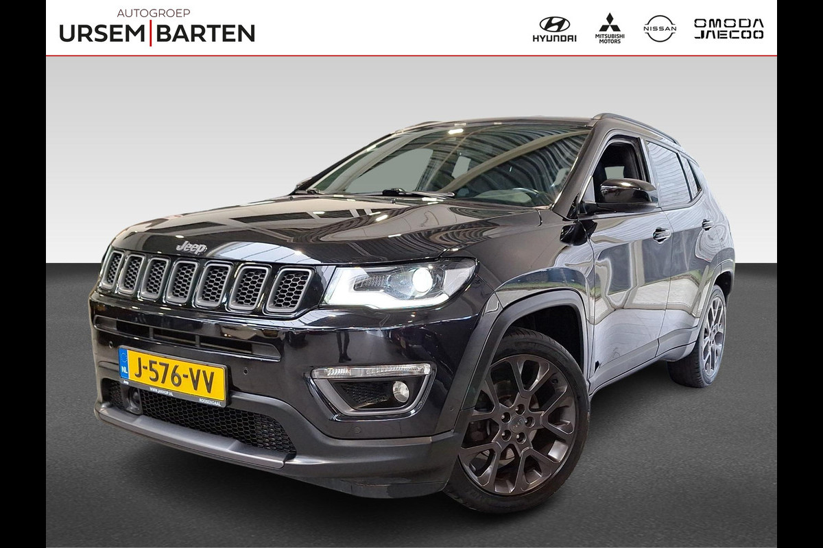 Jeep Compass 1.3T S | automaat | 150PK | leder | stoelverwarming | Alpine® Premium Audio | blind-spot | 19"velgen Jeep Compass 1.3T S | automaat | 150PK | leder | stoelverwarming | Alpine® Premium Audio | blind-spot | 19"velgen