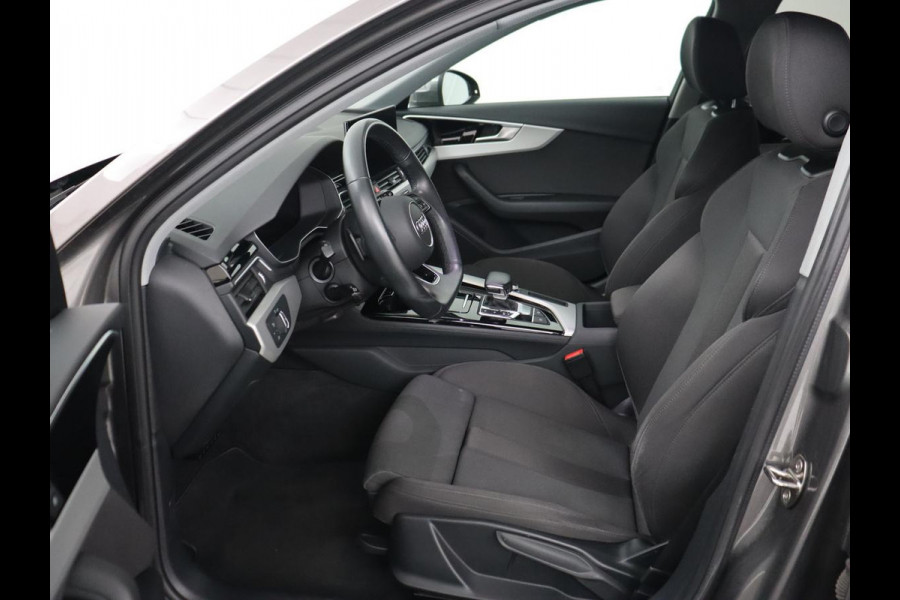 Audi A4 35 TFSI Business Edition | Carplay | Sportstoelen | Full LED | Virtual Cockpit | Navigatie | DAB | Climate control | Parkeerhulp | Cruise control