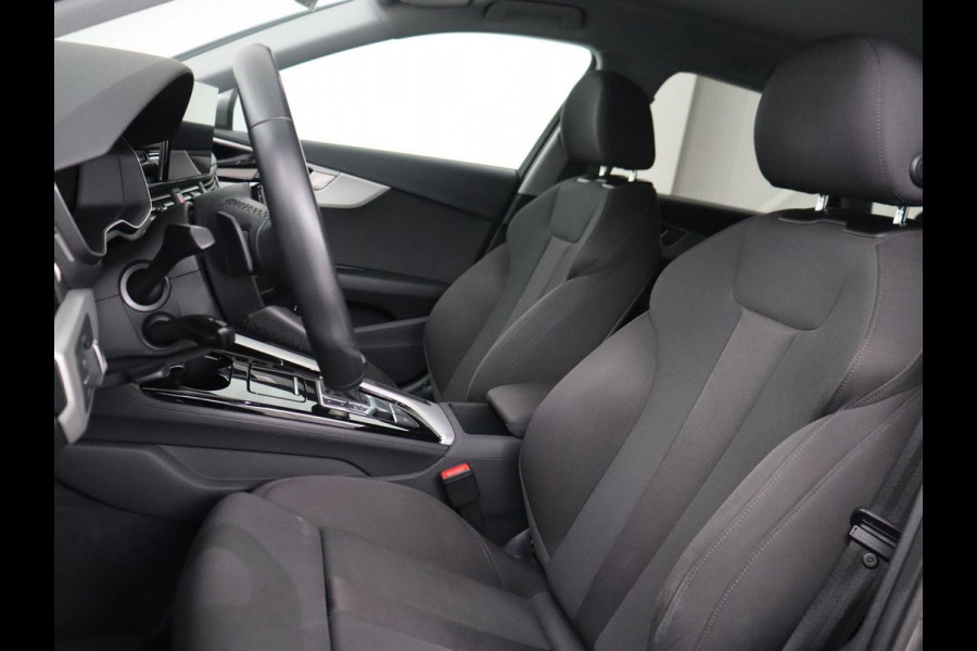 Audi A4 35 TFSI Business Edition | Carplay | Sportstoelen | Full LED | Virtual Cockpit | Navigatie | DAB | Climate control | Parkeerhulp | Cruise control