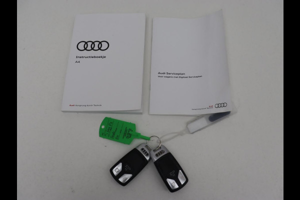 Audi A4 35 TFSI Business Edition | Carplay | Sportstoelen | Full LED | Virtual Cockpit | Navigatie | DAB | Climate control | Parkeerhulp | Cruise control