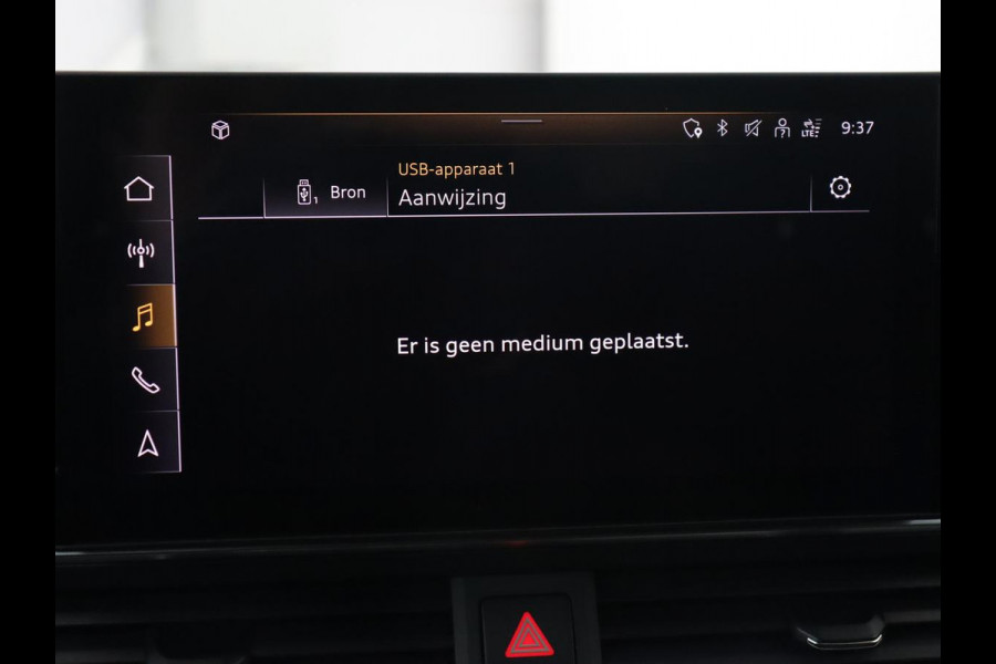 Audi A4 35 TFSI Business Edition | Carplay | Sportstoelen | Full LED | Virtual Cockpit | Navigatie | DAB | Climate control | Parkeerhulp | Cruise control