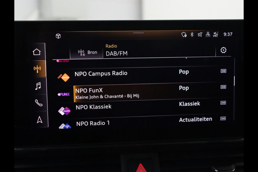 Audi A4 35 TFSI Business Edition | Carplay | Sportstoelen | Full LED | Virtual Cockpit | Navigatie | DAB | Climate control | Parkeerhulp | Cruise control