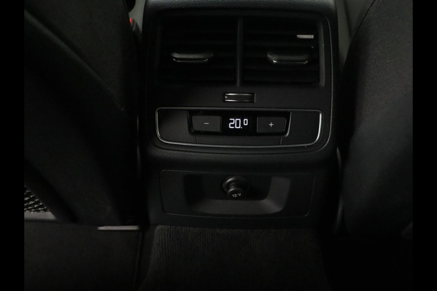 Audi A4 35 TFSI Business Edition | Carplay | Sportstoelen | Full LED | Virtual Cockpit | Navigatie | DAB | Climate control | Parkeerhulp | Cruise control