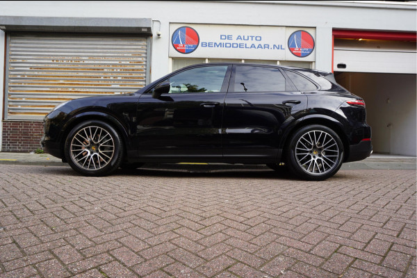Porsche Cayenne 2.9 S AWD Aut8 441pk | Panoramadak | Luchtvering PASM | GTS sportzetels voor en achter | Uitgebreid memory pakket | Volledig onderhouden | Porsche RS Design velgen 21inch 2 sets banden |
