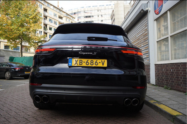 Porsche Cayenne 2.9 S AWD Aut8 441pk | Panoramadak | Luchtvering PASM | GTS sportzetels voor en achter | Uitgebreid memory pakket | Volledig onderhouden | Porsche RS Design velgen 21inch 2 sets banden |