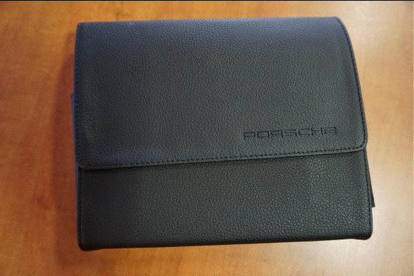 Porsche Cayenne 2.9 S AWD Aut8 441pk | Panoramadak | Luchtvering PASM | GTS sportzetels voor en achter | Uitgebreid memory pakket | Volledig onderhouden | Porsche RS Design velgen 21inch 2 sets banden |