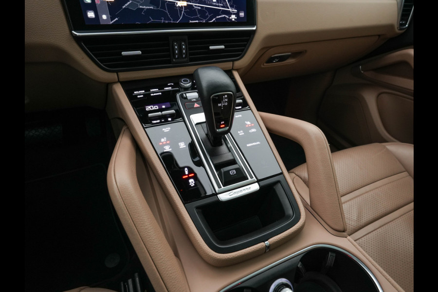 Porsche Cayenne Coupé 3.0 E-Hybrid Platinum Edition (INCL.BTW) *LUXURY-LEATHER | FULL-LED | MEMORY-PACK | BLIND-SPOT | BOSE-SOUND | HEATED-COMFORTSEATS | AIR-SUSPENSION | SPORT-EXHAUST | KEYLESS | CAMERA | DAB+ | NAVI-FULLMAP | TOWBAR | 22''AL Porsche Cayenne Coupé 3.0 E-Hybrid Platinum Edition (INCL.BTW) *LUXURY-LEATHER | FULL-LED | MEMORY-PACK | BLIND-SPOT | BOSE-SOUND | HEATED-COMFORTSEATS | AIR-SUSPENSION | SPORT-EXHAUST | KEYLESS | CAMERA | DAB+ | NAVI-FULLMAP | TOWBAR | 22''AL