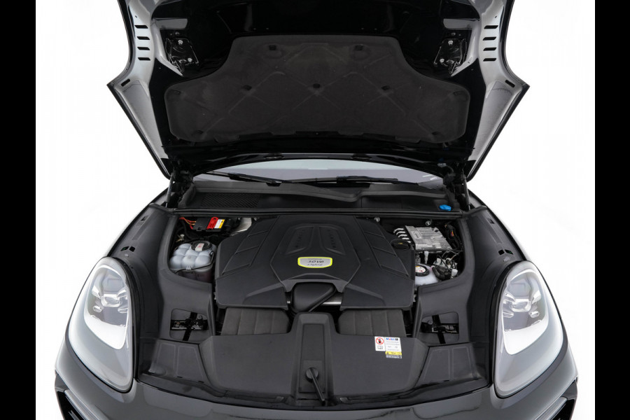 Porsche Cayenne Coupé 3.0 E-Hybrid Platinum Edition (INCL.BTW) *LUXURY-LEATHER | FULL-LED | MEMORY-PACK | BLIND-SPOT | BOSE-SOUND | HEATED-COMFORTSEATS | AIR-SUSPENSION | SPORT-EXHAUST | KEYLESS | CAMERA | DAB+ | NAVI-FULLMAP | TOWBAR | 22''AL Porsche Cayenne Coupé 3.0 E-Hybrid Platinum Edition (INCL.BTW) *LUXURY-LEATHER | FULL-LED | MEMORY-PACK | BLIND-SPOT | BOSE-SOUND | HEATED-COMFORTSEATS | AIR-SUSPENSION | SPORT-EXHAUST | KEYLESS | CAMERA | DAB+ | NAVI-FULLMAP | TOWBAR | 22''AL