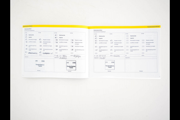 Porsche Cayenne Coupé 3.0 E-Hybrid Platinum Edition (INCL.BTW) *LUXURY-LEATHER | FULL-LED | MEMORY-PACK | BLIND-SPOT | BOSE-SOUND | HEATED-COMFORTSEATS | AIR-SUSPENSION | SPORT-EXHAUST | KEYLESS | CAMERA | DAB+ | NAVI-FULLMAP | TOWBAR | 22''AL Porsche Cayenne Coupé 3.0 E-Hybrid Platinum Edition (INCL.BTW) *LUXURY-LEATHER | FULL-LED | MEMORY-PACK | BLIND-SPOT | BOSE-SOUND | HEATED-COMFORTSEATS | AIR-SUSPENSION | SPORT-EXHAUST | KEYLESS | CAMERA | DAB+ | NAVI-FULLMAP | TOWBAR | 22''AL