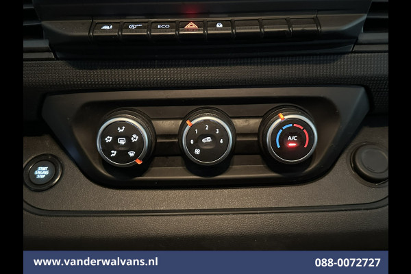 Renault Trafic 2.0 dCi 131pk L2H1 Euro6 Airco | Camera | Navigatie | LED | Cruisecontrol 270 Graden achterdeuren, Parkeersensoren, Bijrijdersbank, 2500kg trekvermogen Renault Trafic 2.0 dCi 131pk L2H1 Euro6 Airco | Camera | Navigatie | LED | Cruisecontrol 270 Graden achterdeuren, Parkeersensoren, Bijrijdersbank, 2500kg trekvermogen