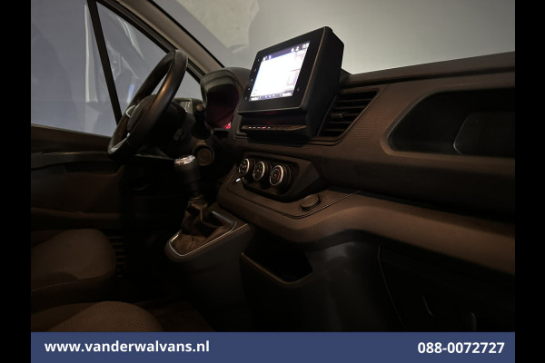 Renault Trafic 2.0 dCi 131pk L2H1 Euro6 Airco | Camera | Navigatie | LED | Cruisecontrol 270 Graden achterdeuren, Parkeersensoren, Bijrijdersbank, 2500kg trekvermogen Renault Trafic 2.0 dCi 131pk L2H1 Euro6 Airco | Camera | Navigatie | LED | Cruisecontrol 270 Graden achterdeuren, Parkeersensoren, Bijrijdersbank, 2500kg trekvermogen