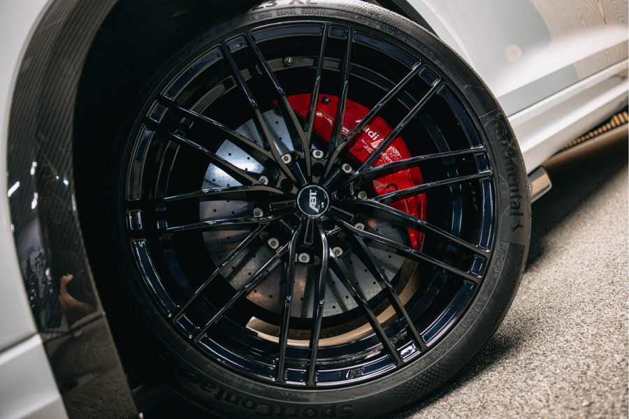 Audi Q8 4.0 TFSI RSQ8 quattro | ABT-R | 1 of 125 | Keramisch | Full Carbon | Verwarmde en verkoelde sportstoelen | B/O | Audi Q8 4.0 TFSI RSQ8 quattro | ABT-R | 1 of 125 | Keramisch | Full Carbon | Verwarmde en verkoelde sportstoelen | B/O |