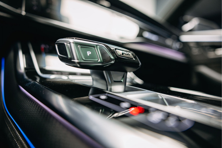 Audi Q8 4.0 TFSI RSQ8 quattro | ABT-R | 1 of 125 | Keramisch | Full Carbon | Verwarmde en verkoelde sportstoelen | B/O | Audi Q8 4.0 TFSI RSQ8 quattro | ABT-R | 1 of 125 | Keramisch | Full Carbon | Verwarmde en verkoelde sportstoelen | B/O |