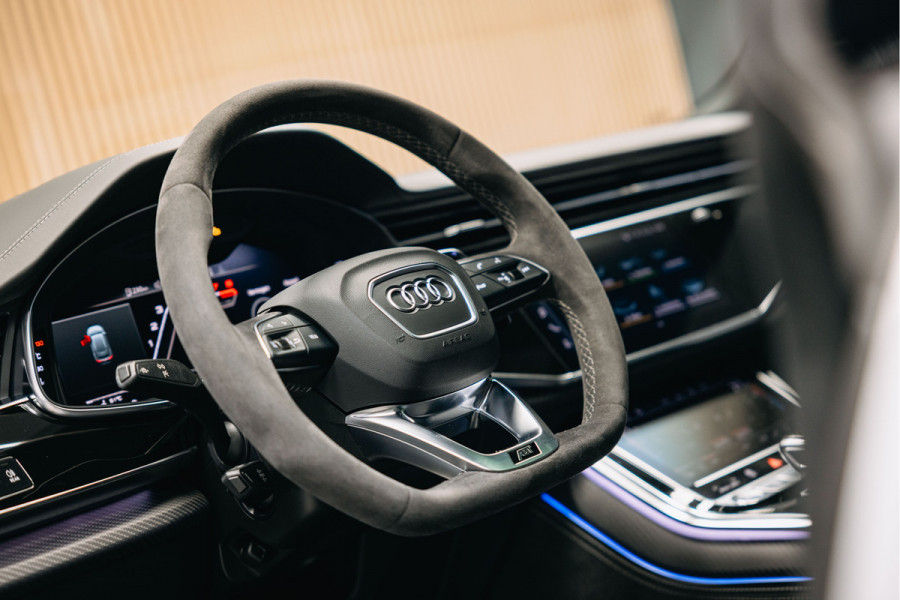 Audi Q8 4.0 TFSI RSQ8 quattro | ABT-R | 1 of 125 | Keramisch | Full Carbon | Verwarmde en verkoelde sportstoelen | B/O | Audi Q8 4.0 TFSI RSQ8 quattro | ABT-R | 1 of 125 | Keramisch | Full Carbon | Verwarmde en verkoelde sportstoelen | B/O |