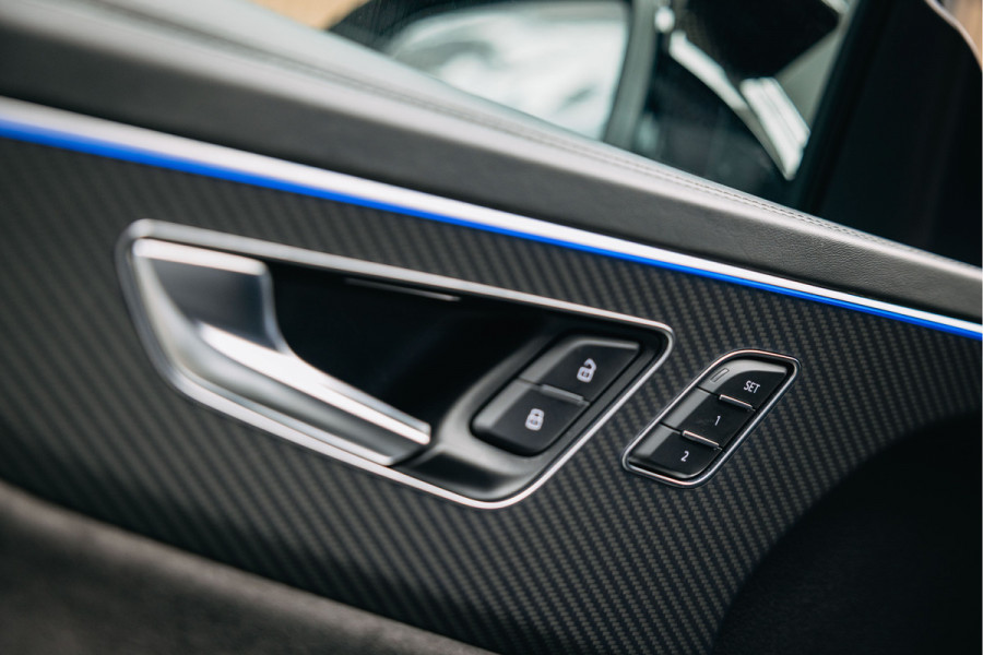 Audi Q8 4.0 TFSI RSQ8 quattro | ABT-R | 1 of 125 | Keramisch | Full Carbon | Verwarmde en verkoelde sportstoelen | B/O | Audi Q8 4.0 TFSI RSQ8 quattro | ABT-R | 1 of 125 | Keramisch | Full Carbon | Verwarmde en verkoelde sportstoelen | B/O |