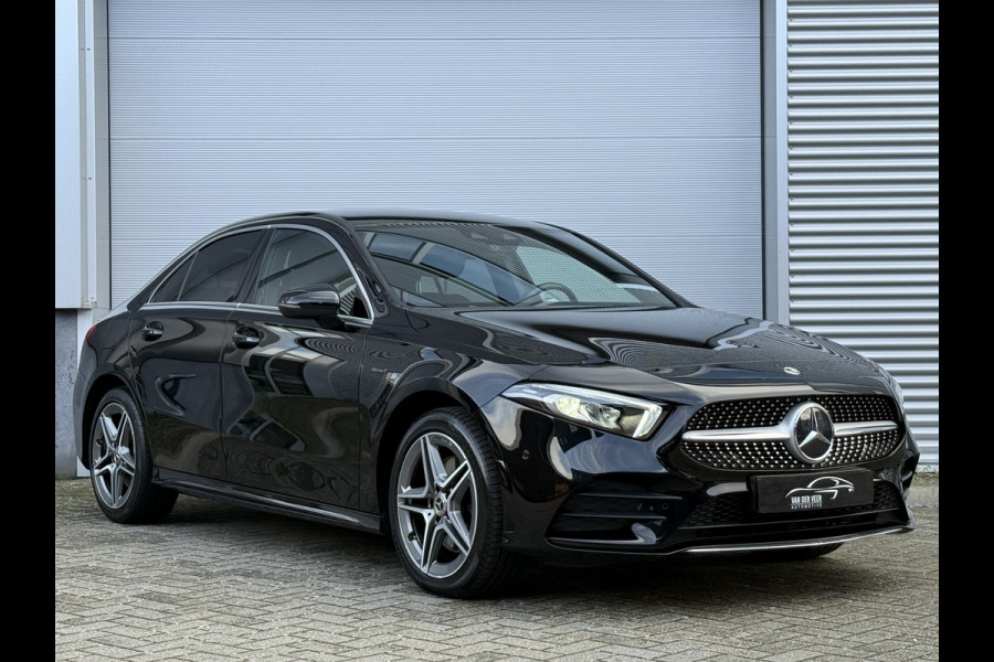 Mercedes-Benz A-Klasse 250 e Business Solution AMG Limited | Widescreen | Camera Mercedes-Benz A-Klasse 250 e Business Solution AMG Limited | Widescreen | Camera
