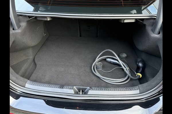 Mercedes-Benz A-Klasse 250 e Business Solution AMG Limited | Widescreen | Camera Mercedes-Benz A-Klasse 250 e Business Solution AMG Limited | Widescreen | Camera