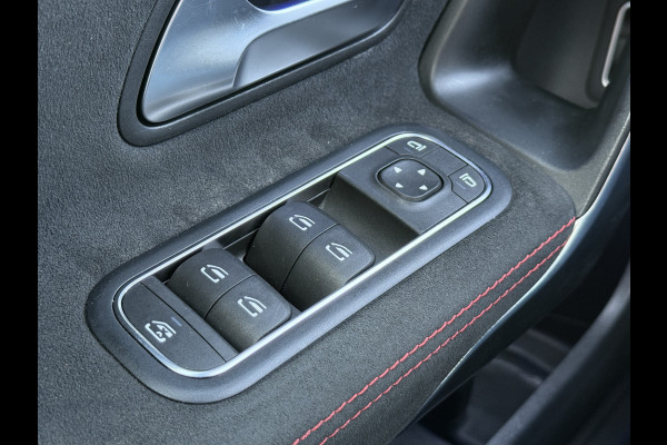 Mercedes-Benz A-Klasse 250 e Business Solution AMG Limited | Widescreen | Camera Mercedes-Benz A-Klasse 250 e Business Solution AMG Limited | Widescreen | Camera
