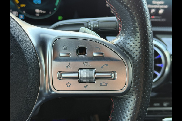 Mercedes-Benz A-Klasse 250 e Business Solution AMG Limited | Widescreen | Camera Mercedes-Benz A-Klasse 250 e Business Solution AMG Limited | Widescreen | Camera