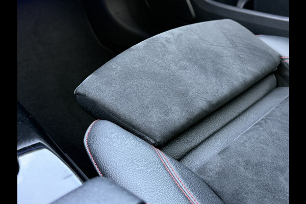 Mercedes-Benz A-Klasse 250 e Business Solution AMG Limited | Widescreen | Camera Mercedes-Benz A-Klasse 250 e Business Solution AMG Limited | Widescreen | Camera