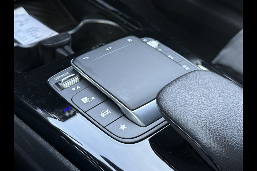 Mercedes-Benz A-Klasse 250 e Business Solution AMG Limited | Widescreen | Camera Mercedes-Benz A-Klasse 250 e Business Solution AMG Limited | Widescreen | Camera