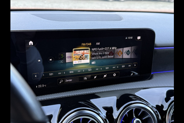 Mercedes-Benz A-Klasse 250 e Business Solution AMG Limited | Widescreen | Camera Mercedes-Benz A-Klasse 250 e Business Solution AMG Limited | Widescreen | Camera