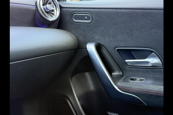 Mercedes-Benz A-Klasse 250 e Business Solution AMG Limited | Widescreen | Camera Mercedes-Benz A-Klasse 250 e Business Solution AMG Limited | Widescreen | Camera