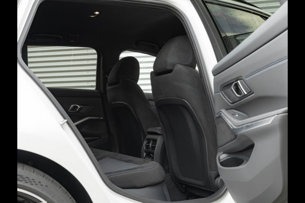 BMW 3 Serie Touring 330e xDrive - M-Sport - LCI 2 - Memoryzetel - Head-up - Driving + Parking Ass